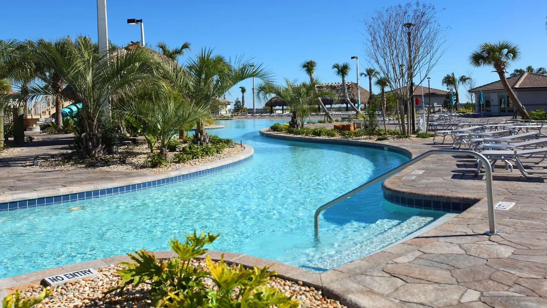 Orlando Luxury: Pool, Theater, Near Parks Villa Davenport