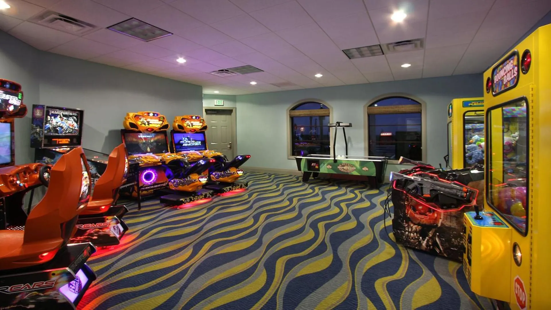 Orlando Luxury: Pool, Theater, Near Parks Villa Davenport Holiday home
